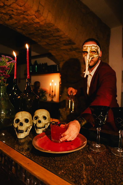 Baile Alto Rio celebra Halloween com Duloren e ousadia