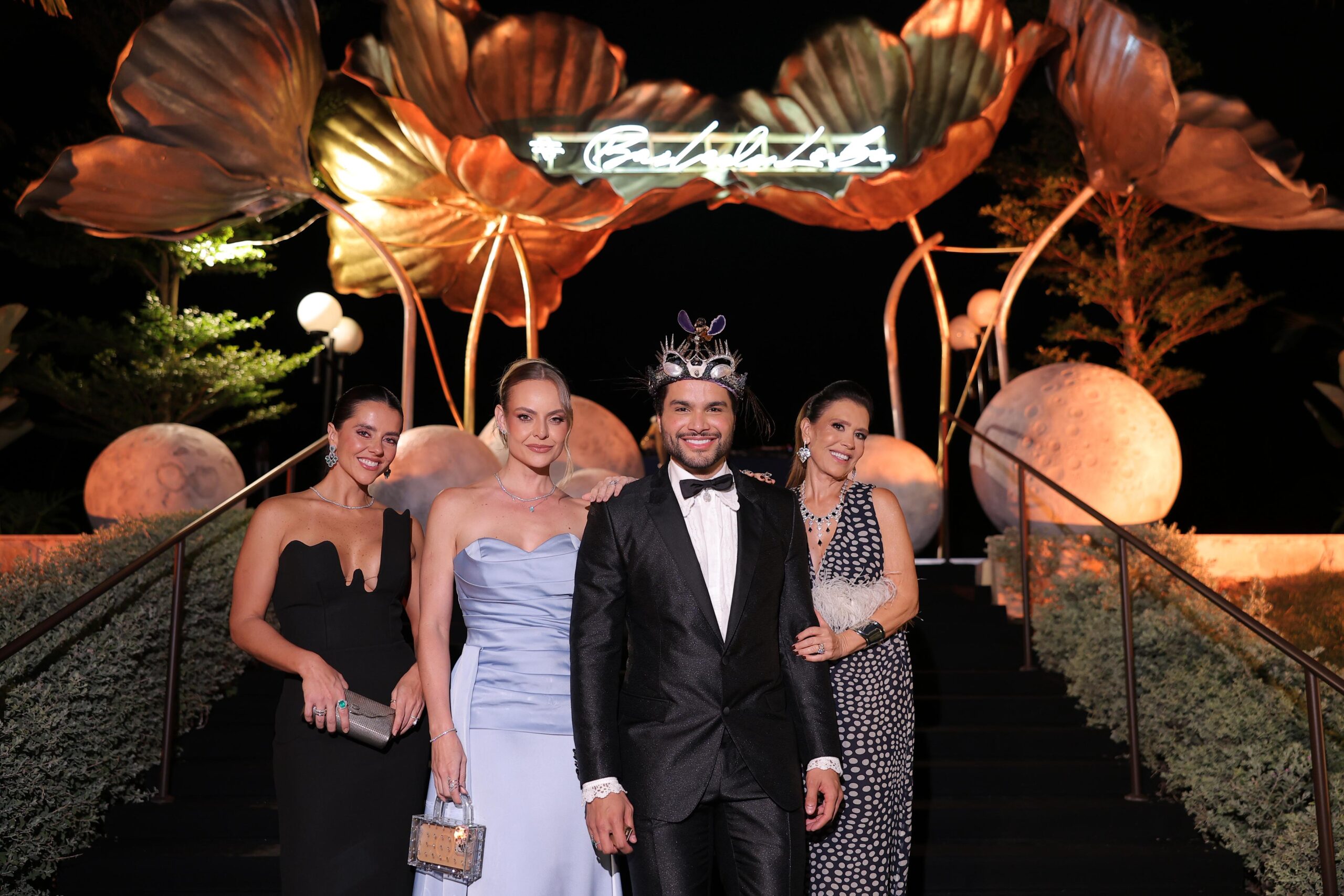 No momento, você está visualizando Baile do Lobo – Jardim Secreto e as Delícias Terrenas de Bosch