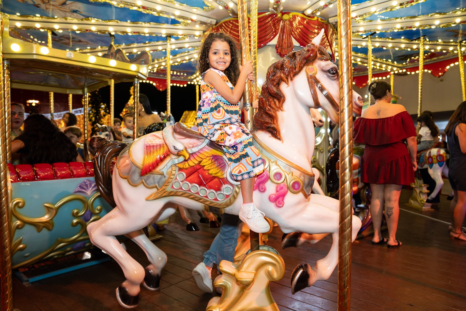 No momento, você está visualizando Natal do Bem 2025: brinquedos gratuitos encantam famílias