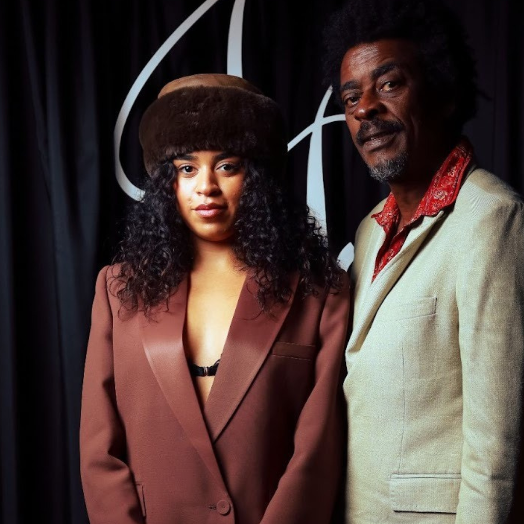 No momento, você está visualizando Seu Jorge, Emicida e Bella Campos marcam presença no Jantar Preto 2025, em noite de celebração ao protagonismo negro