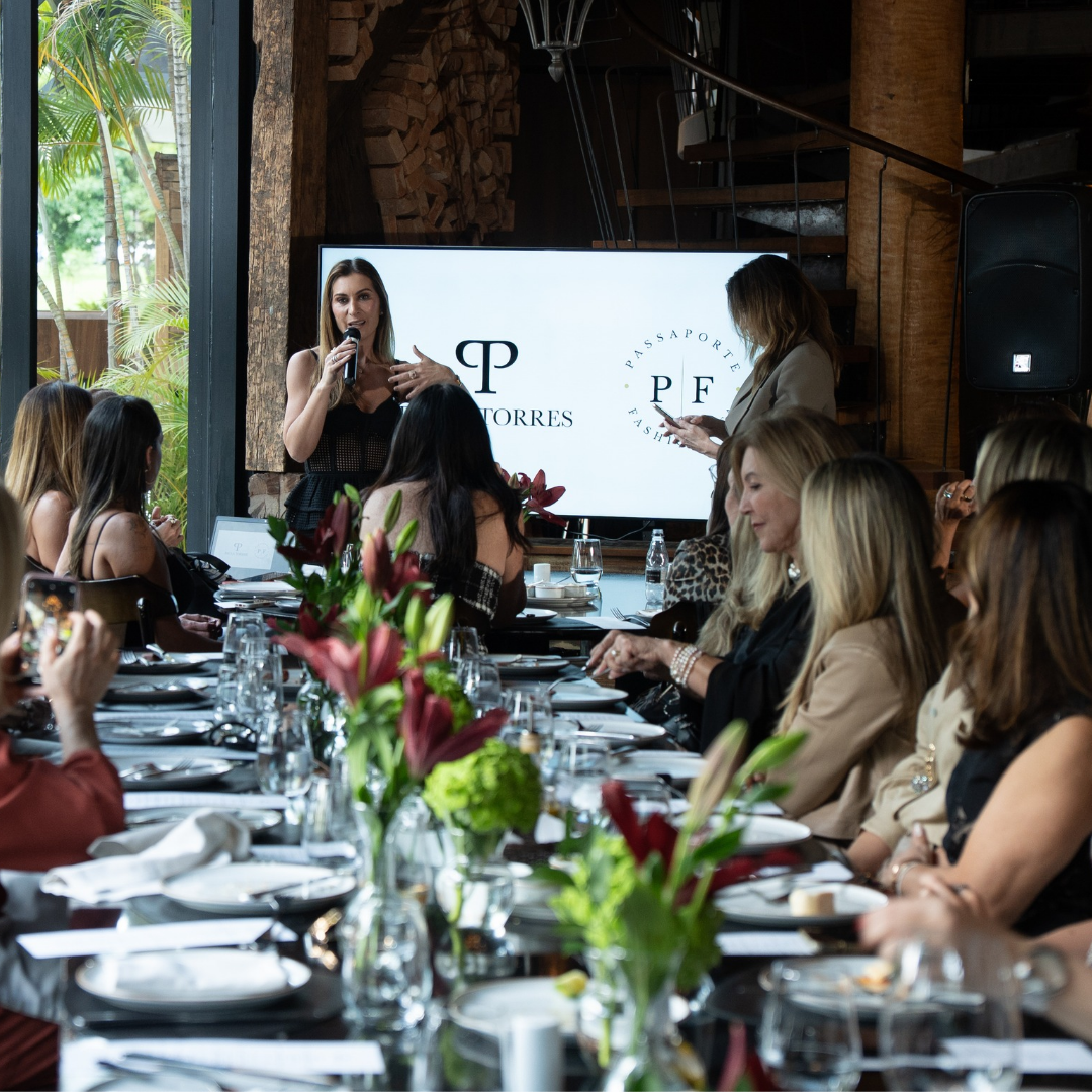 No momento, você está visualizando Paula Torres recebe convidados exclusivos para celebrar o final de ano no Iguatemi Brasília