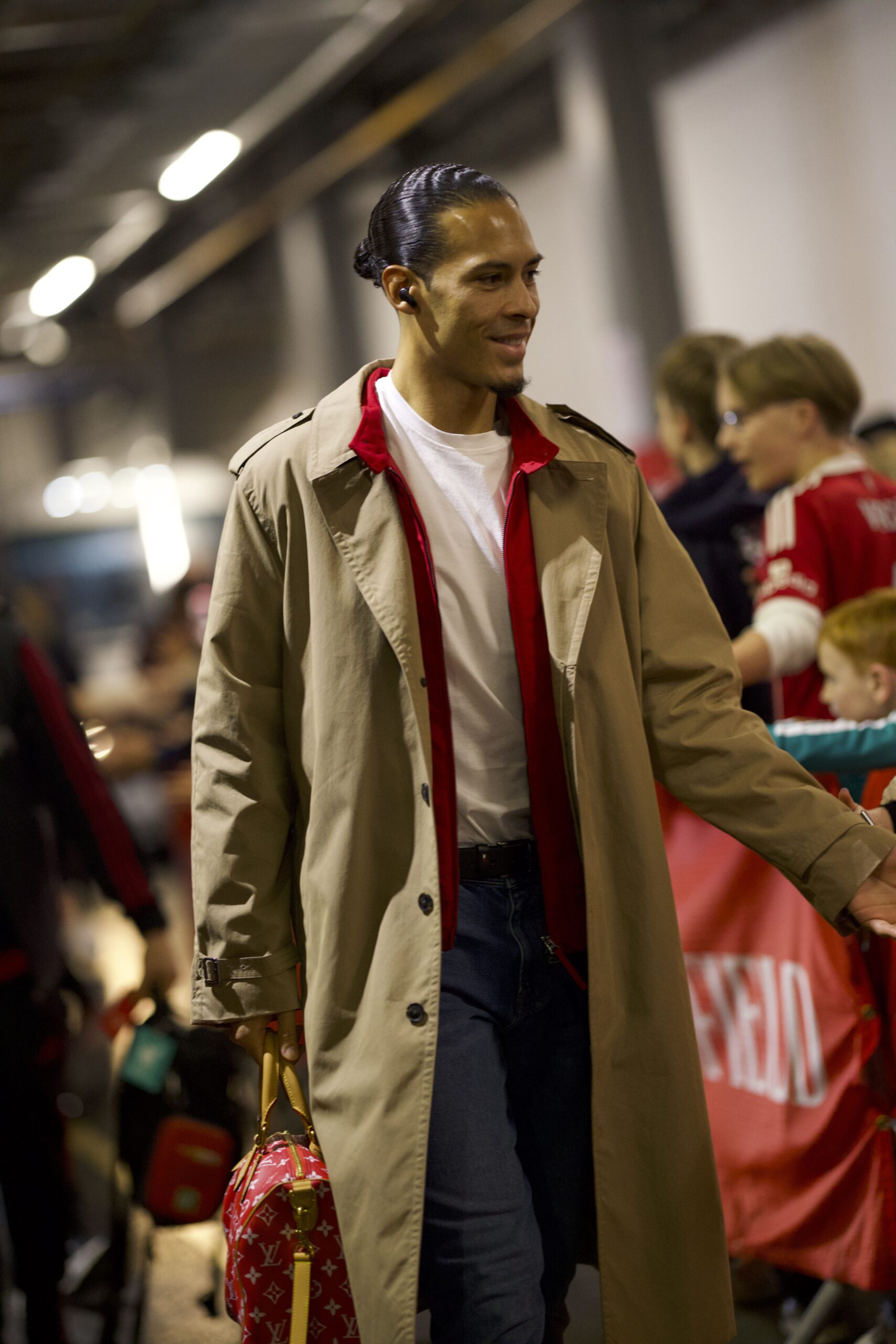 No momento, você está visualizando O time masculino do Liverpool FC veste Tommy Hilfiger para o jogo da Premier League contra o Newcastle United