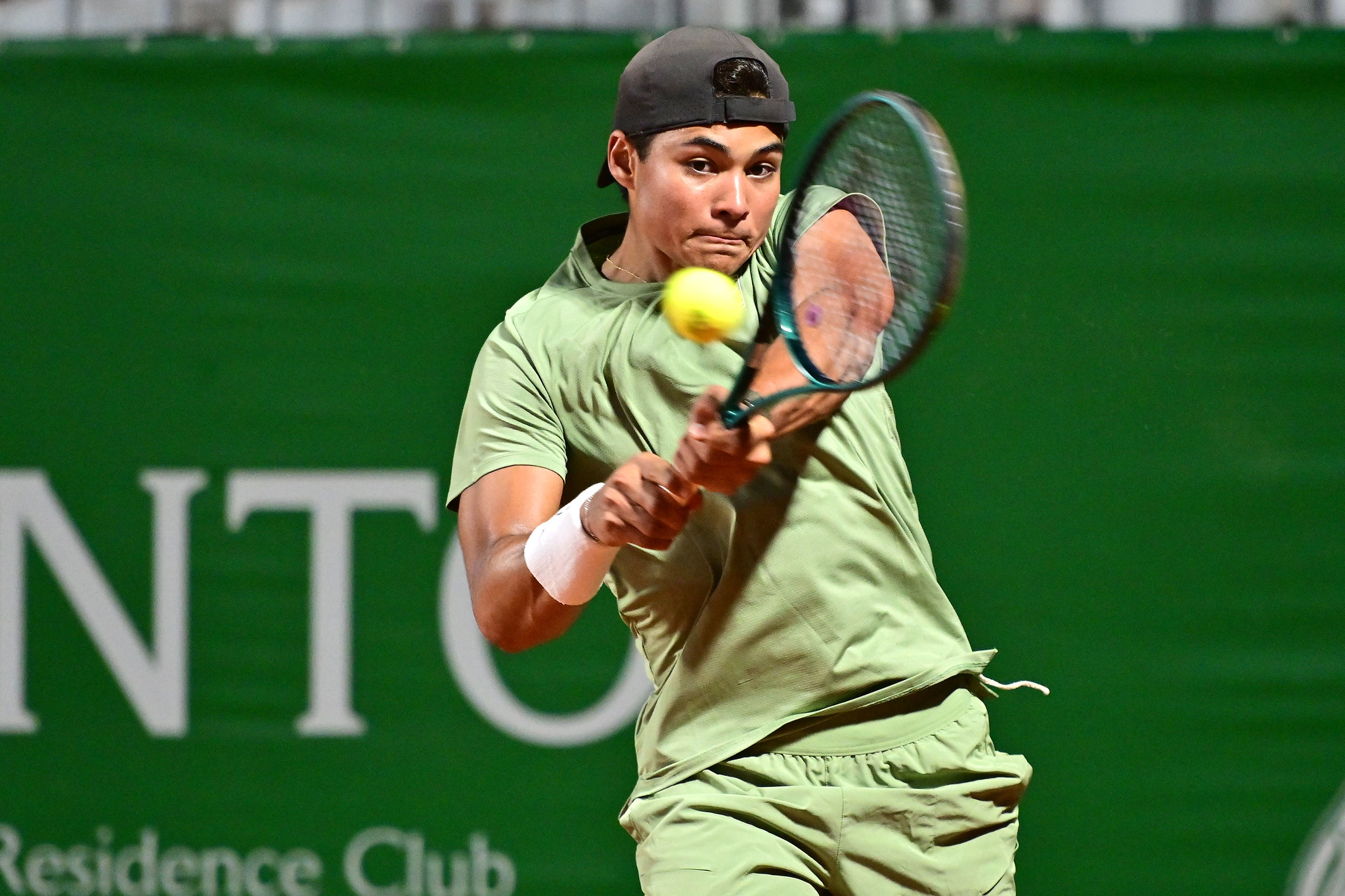 No momento, você está visualizando Tênis: Guto Miguel recebe convite para qualifying do Rio Open