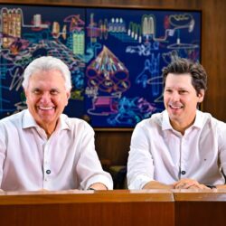 Caiado e Daniel Vilela anunciam fim da cobrança do Fundeinfra