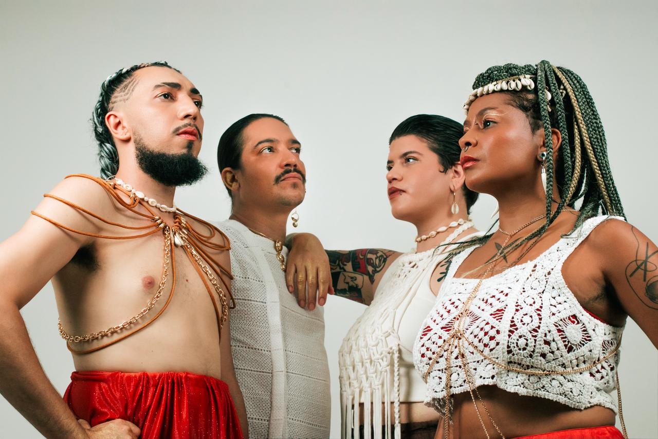 No momento, você está visualizando Banda goiana Terra Cabula celebra resistência e ancestralidade negra em seu álbum de estreia ARREDA