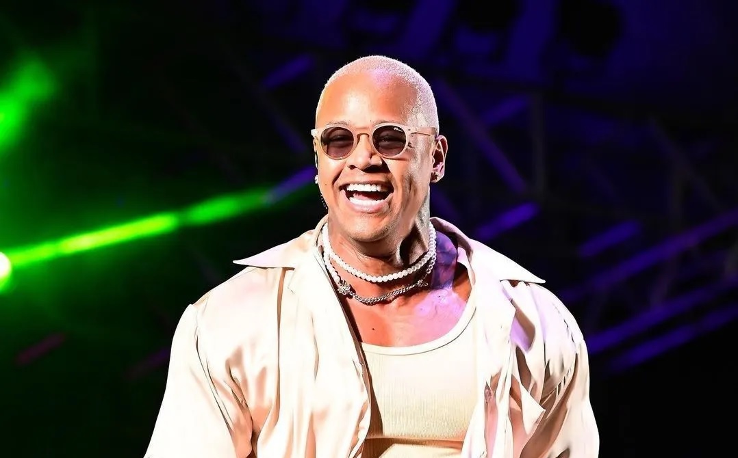 No momento, você está visualizando Léo Santana, Dennis DJ e Guilherme e Benuto se apresentam de graça no Folia Goiás