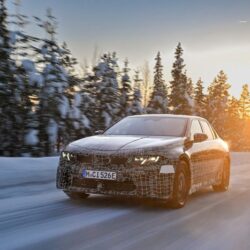 “Heart of Joy”: Novo BMW i3 passa por ajustes finais em Arjeplog