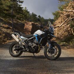 Triumph inicia campanha de março com condições especiais na linha Adventure e benefícios para as 400cc