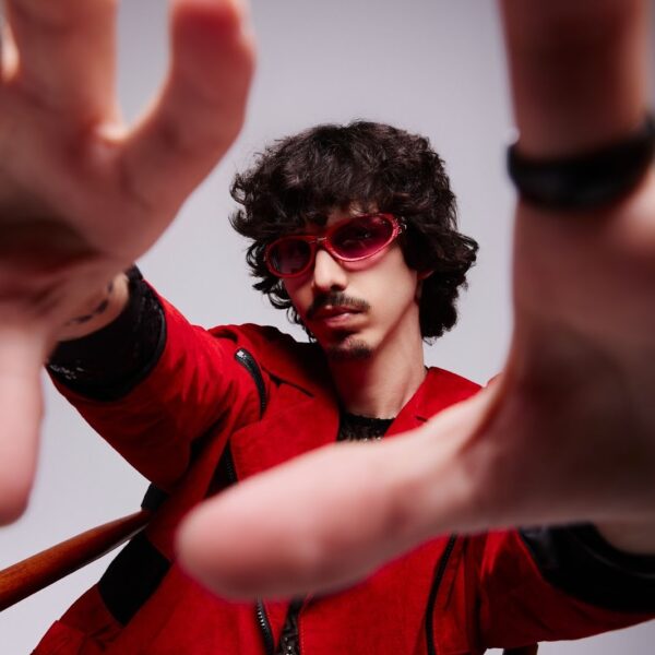 Lançamento de peso: HeyDoc! se aproxima do techno em estreia pela HEXAGON de Don Diablo