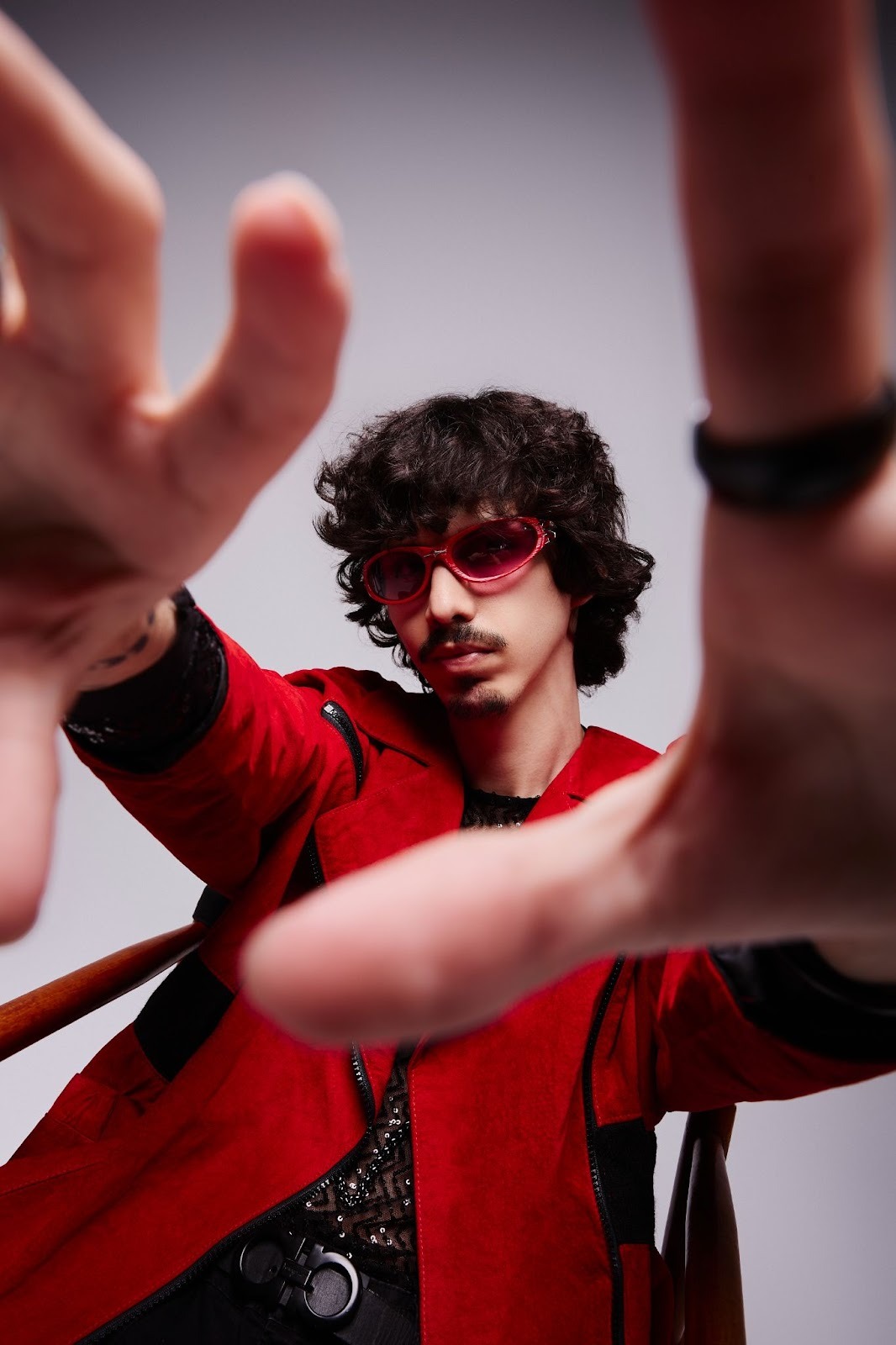 No momento, você está visualizando Lançamento de peso: HeyDoc! se aproxima do techno em estreia pela HEXAGON de Don Diablo