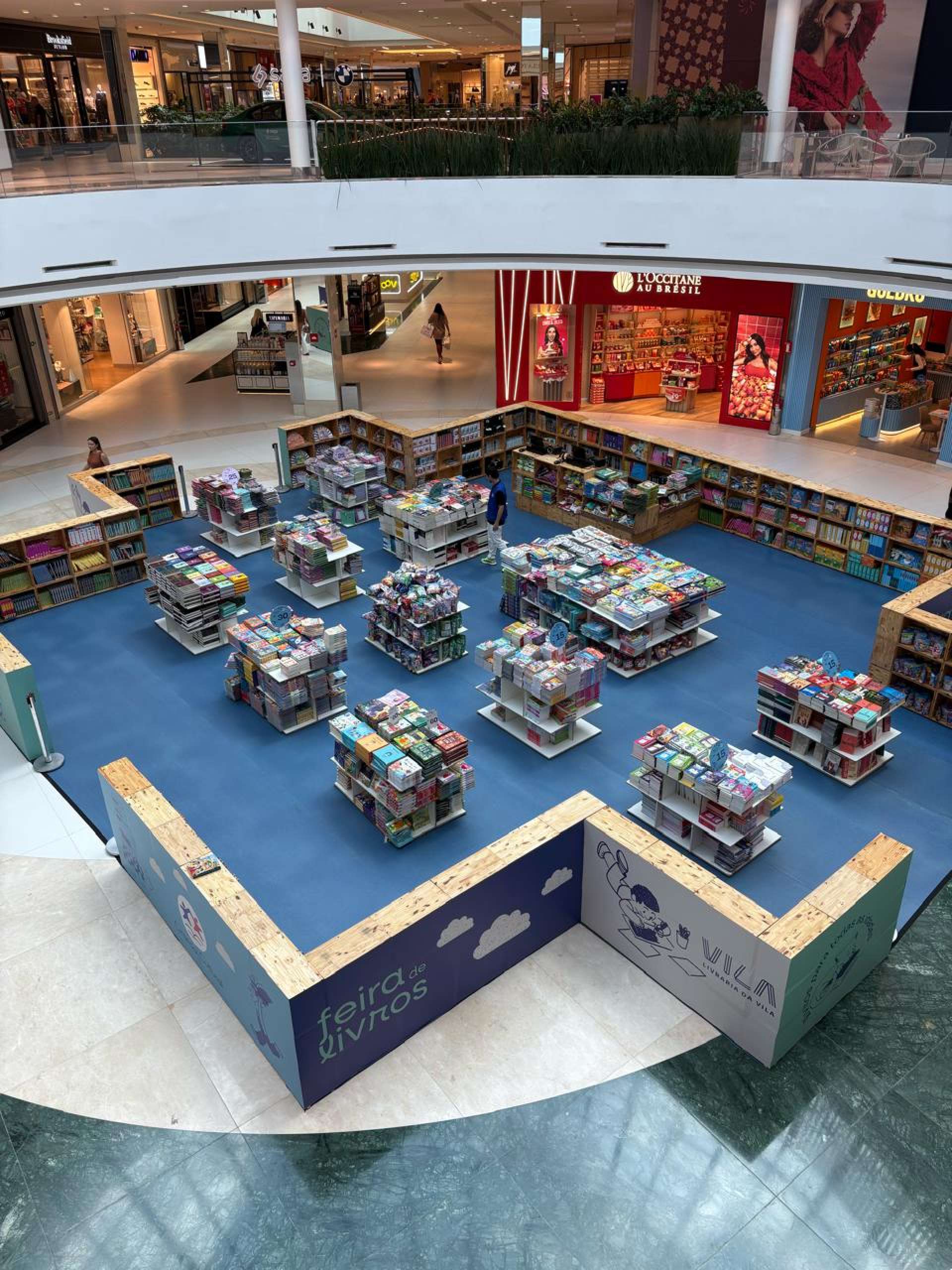 No momento, você está visualizando Livraria da Vila promove feira de livros no Flamboyant Shopping
