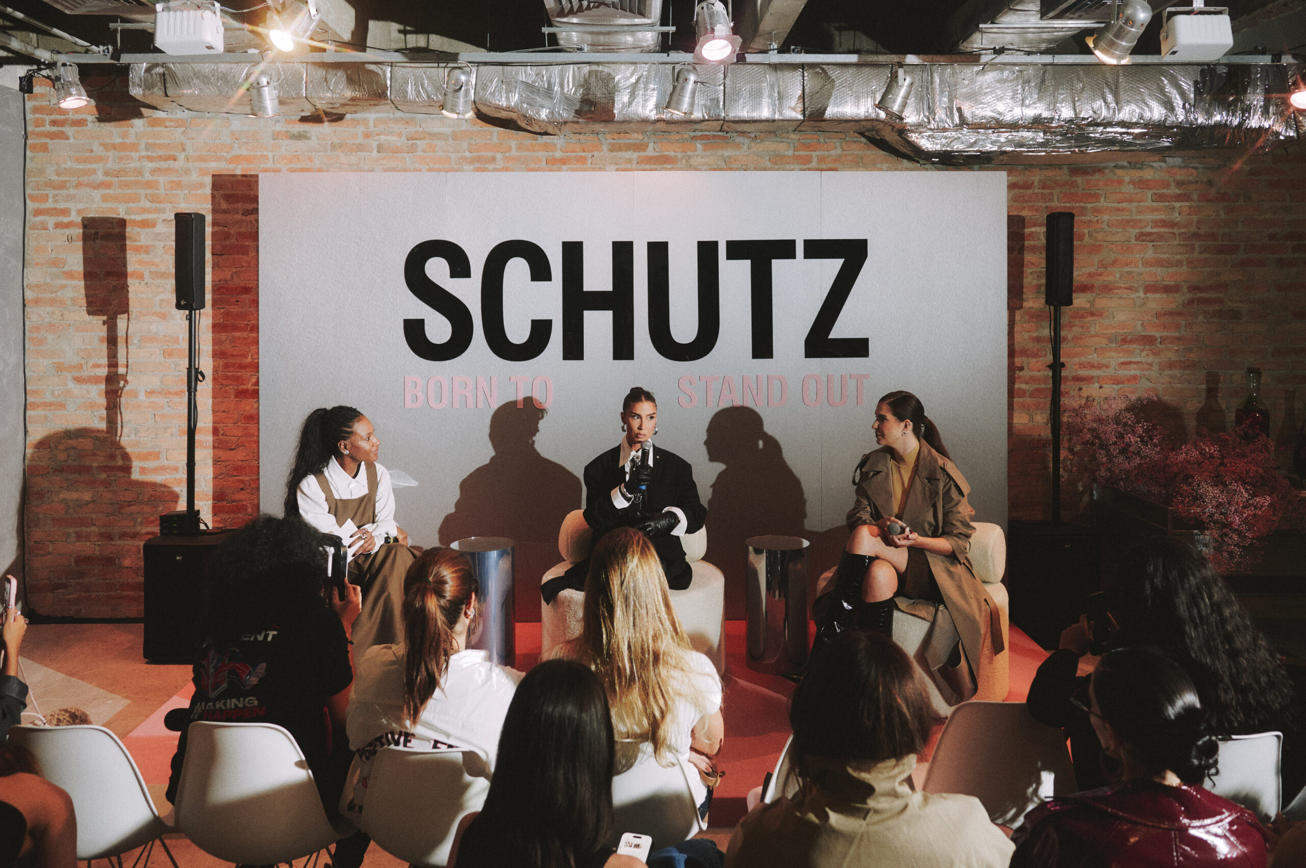 No momento, você está visualizando Bianca Andrade, Luanda Vieira e Manuela Bordasch se reúnem em talk na Schutz Oscar Freire