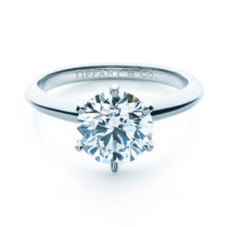 Dia do Diamante: Tiffany & Co. celebra o brilho e o legado do diamante na joalheria