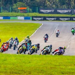 Triumph marca presença na abertura da temporada 2026 do MOTO1000GP, em Interlagos