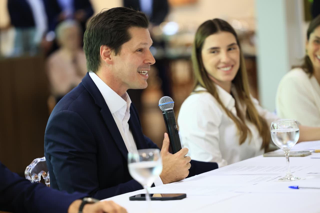No momento, você está visualizando Em primeira reunião com secretariado, Daniel Vilela defende manter ritmo de entregas