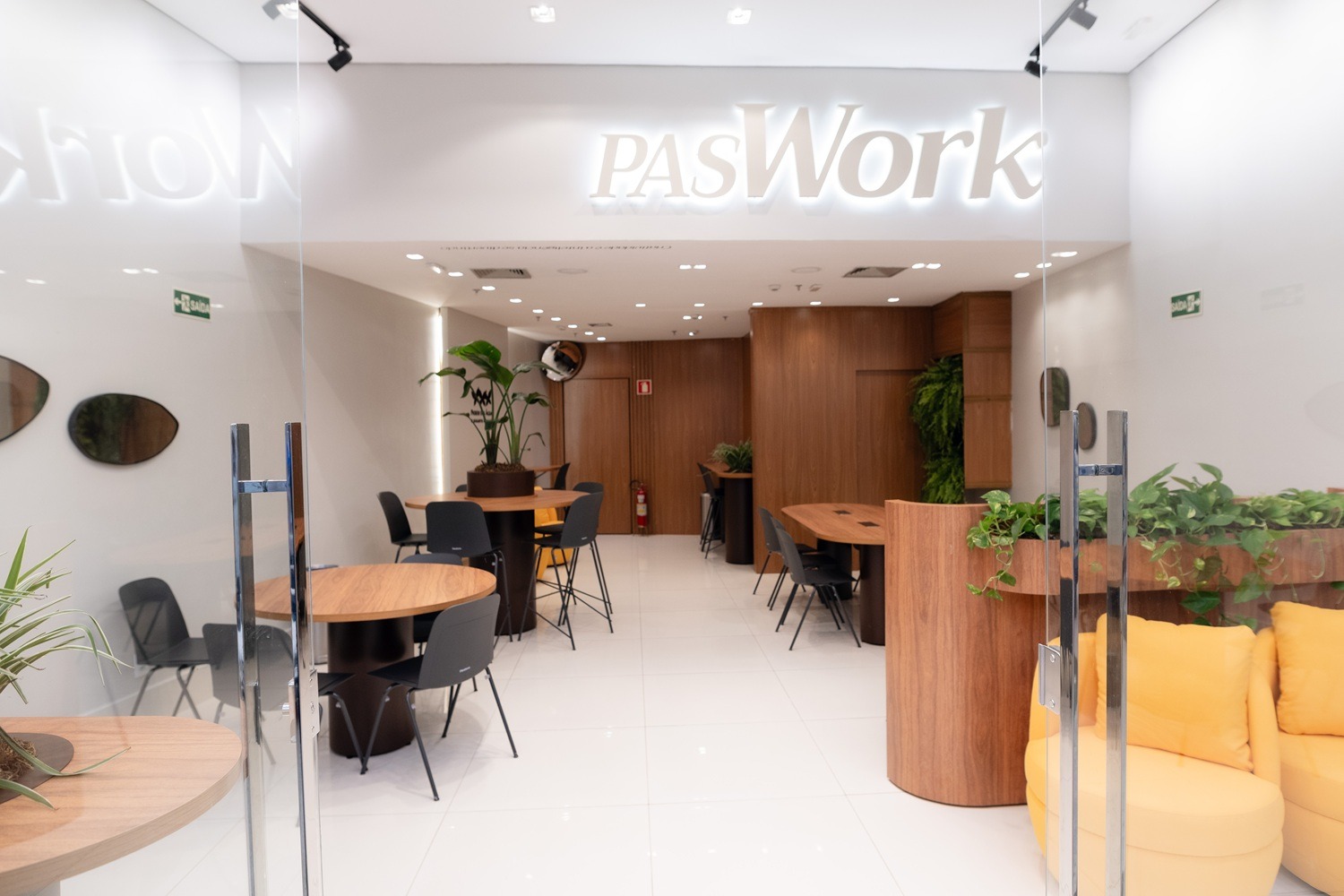 No momento, você está visualizando Do lazer ao trabalho: Shopping em Goiânia vira refúgio para trabalhadores em regime híbrido