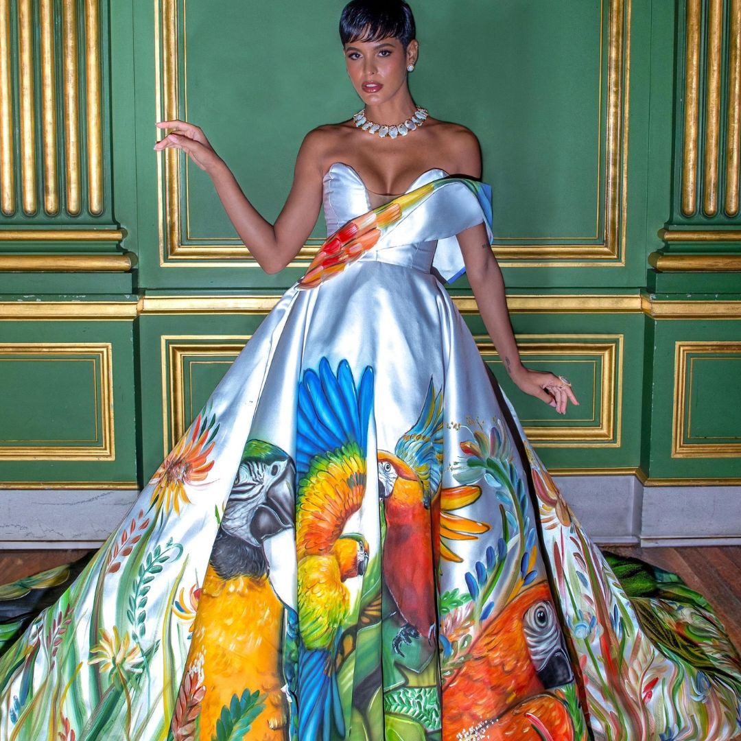 No momento, você está visualizando Estilista Maísa Gouveia tem vestido escolhido para exposição em museu americano