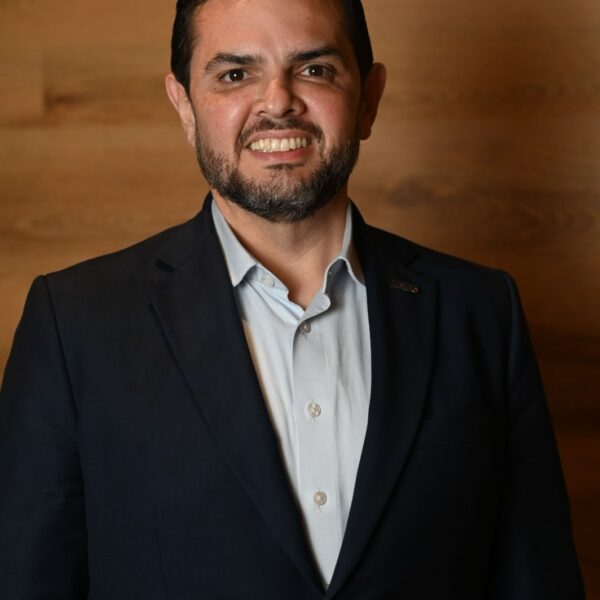 Thiago Falbo é eleito presidente da ACIEG