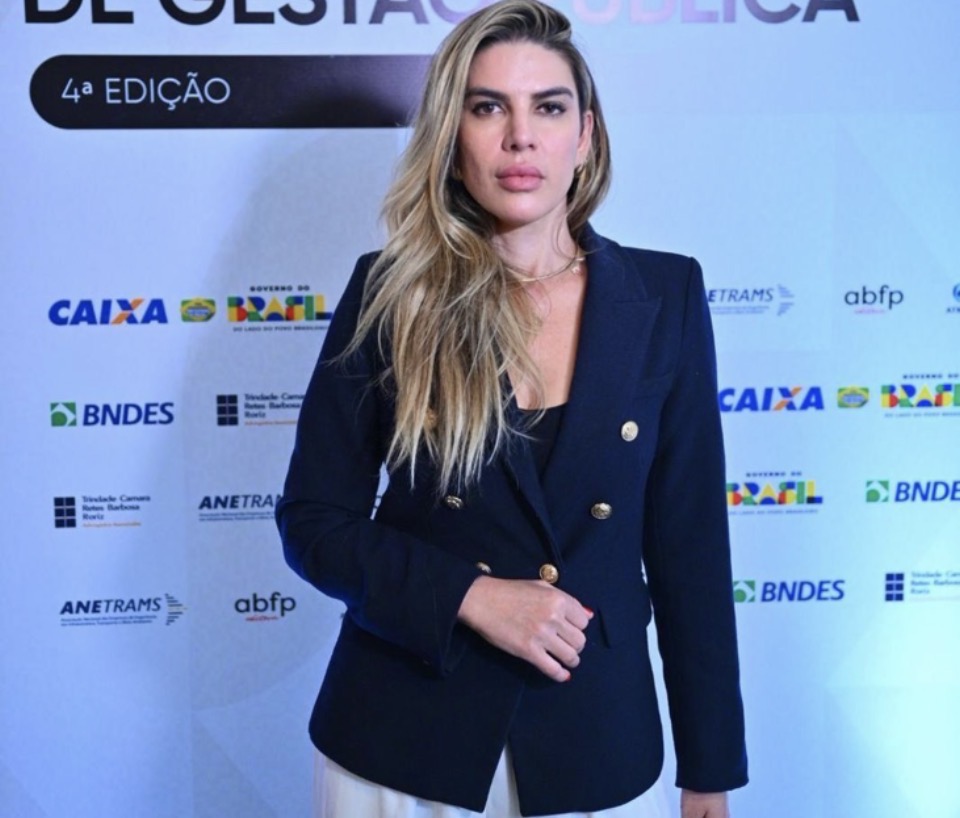 No momento, você está visualizando Luciana Dutra lidera participação da ANETRAMS no ENACOR 2026
