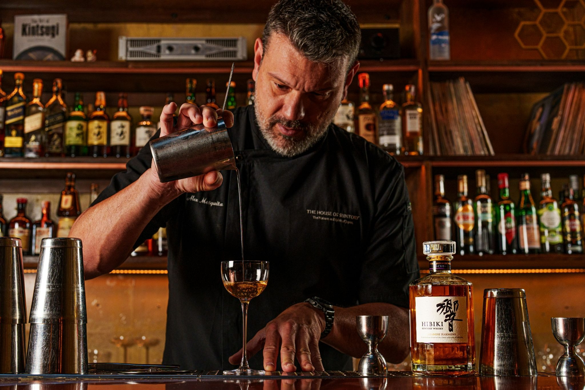 No momento, você está visualizando The Art of Hibiki chega ao Zimbro Cocktails & Co., em Goiânia, e exalta o whisky japonês
