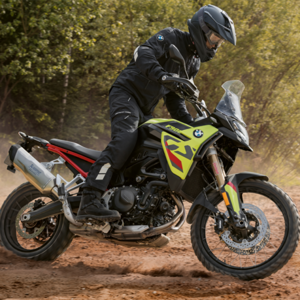 BMW Motorrad apresenta nova opção de cor preta da BMW R 12 G/S no Capital Moto Week