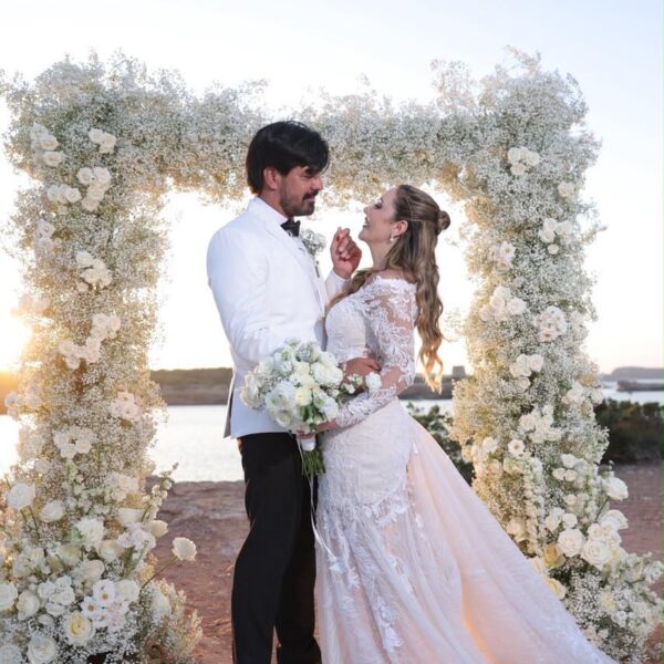 Ibiza foi o destino escolhido por Luciana Machado e Paulo Rodrigues para celebrar o amor em uma semana especial na Espanha
