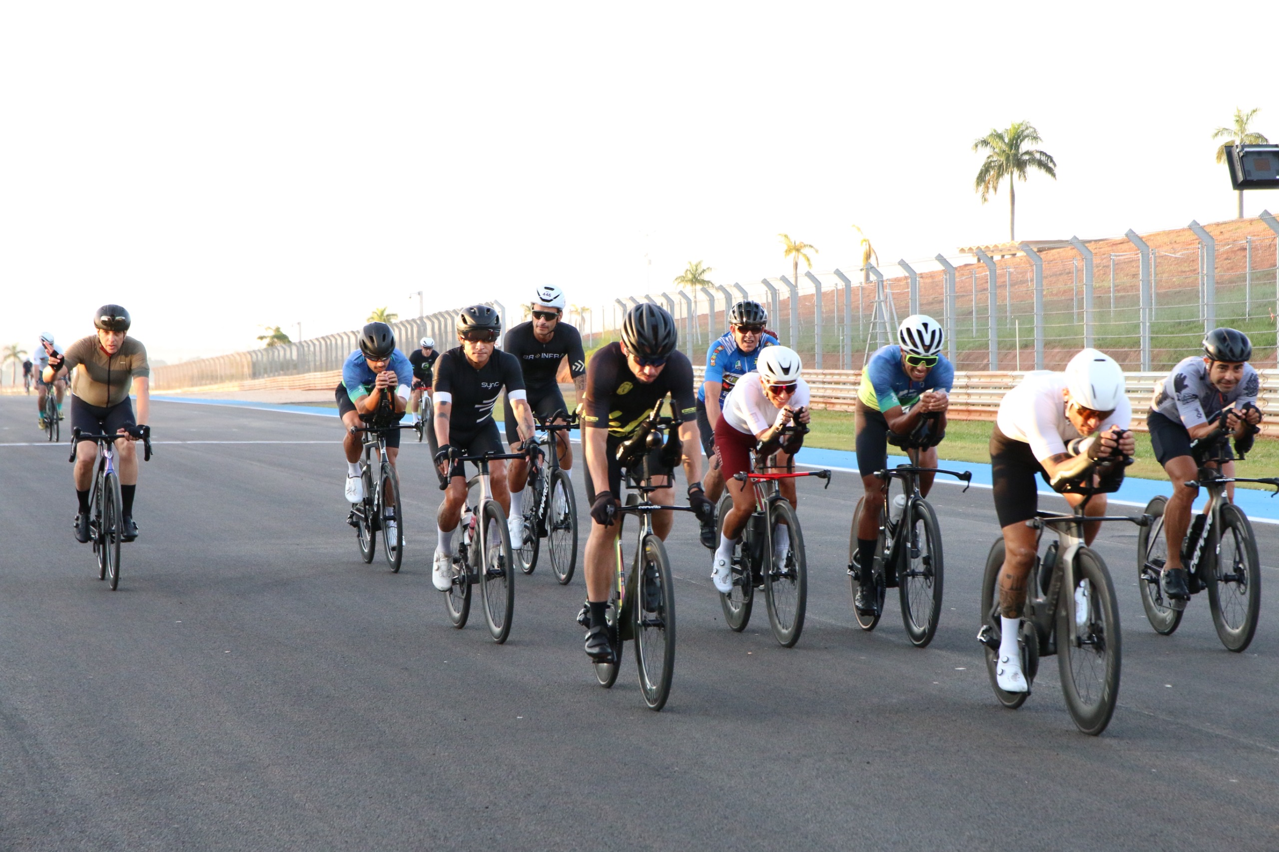No momento, você está visualizando Autódromo de Goiânia reabre pista para treinos de ciclismo e corrida