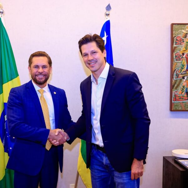 Daniel Vilela transmite Governo de Goiás a Bruno Peixoto durante período de férias